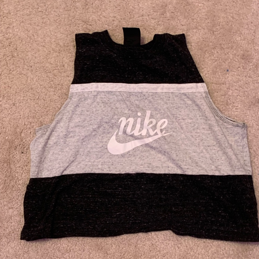 X-L Nike muscle tee